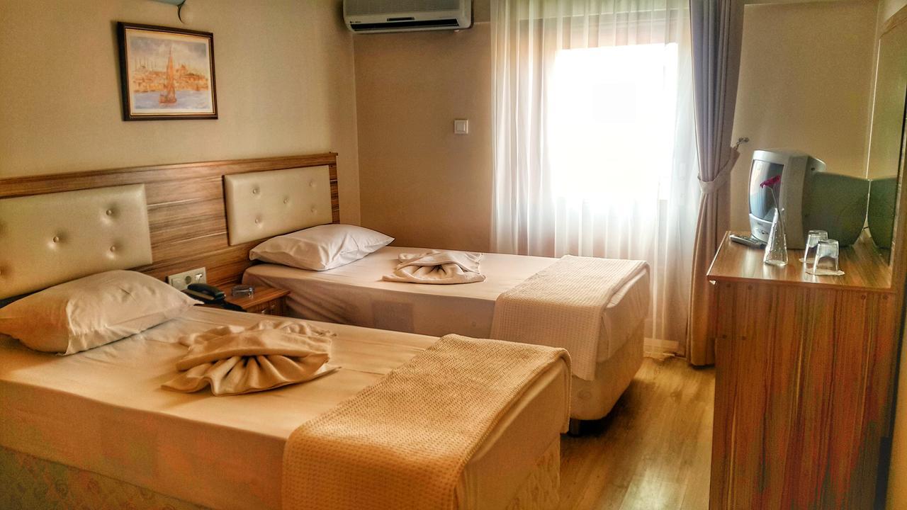 Aziz Arslan Hotel ไอวาลิค ภายนอก รูปภาพ